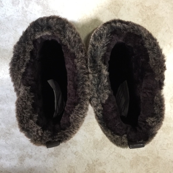 New! Tory Burch KiKi Shearling Wedge Boots 6 M - Picture 6 of 6